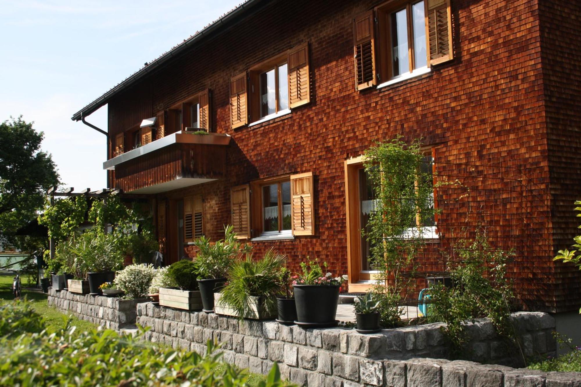 Mama Kaethe - Apartments Nenzing Exterior photo